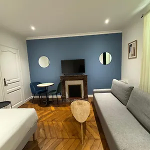 https://apt-studio-dexception-a-2mn-gare-rer-c.fr-paris.fr